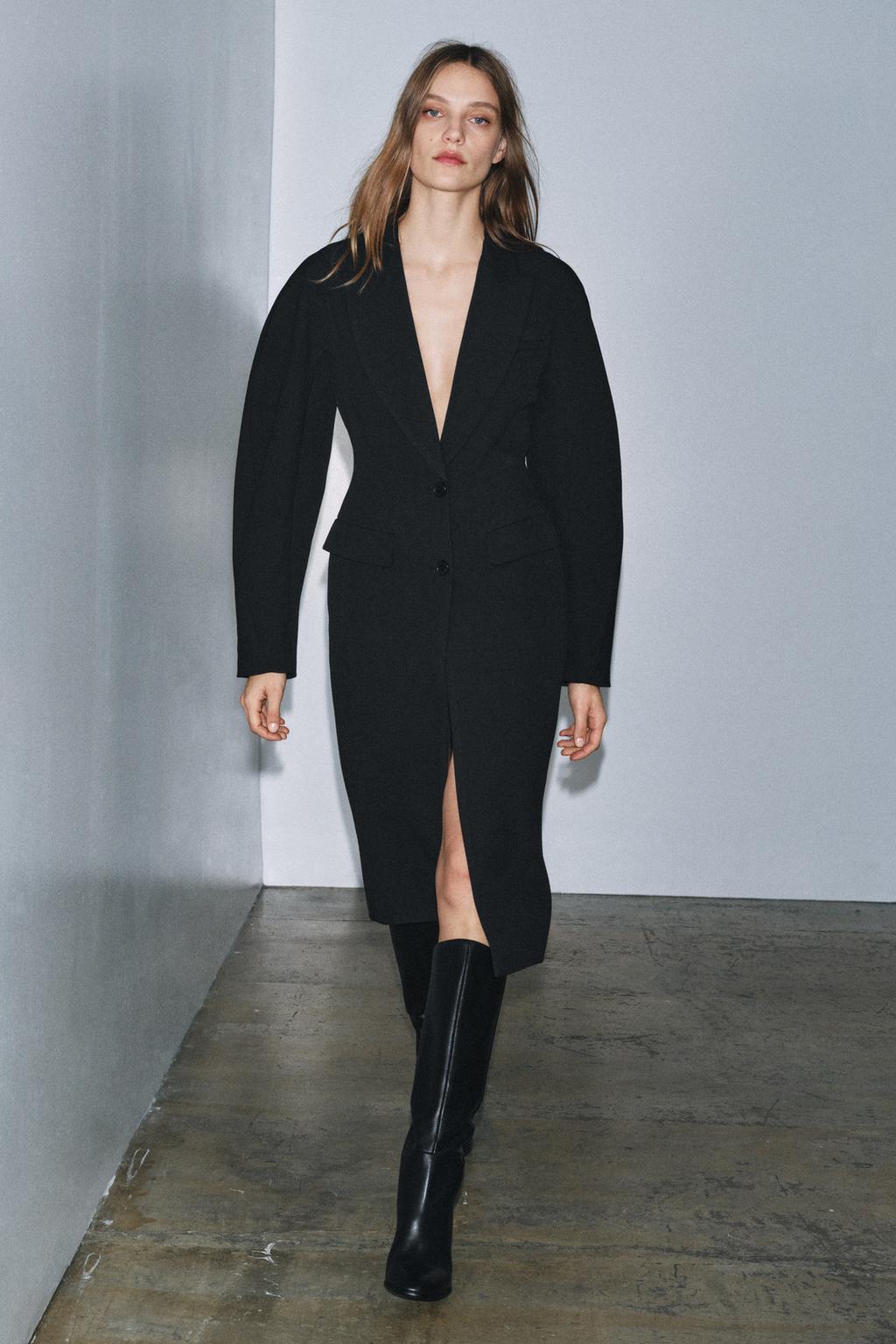 FITTED COAT